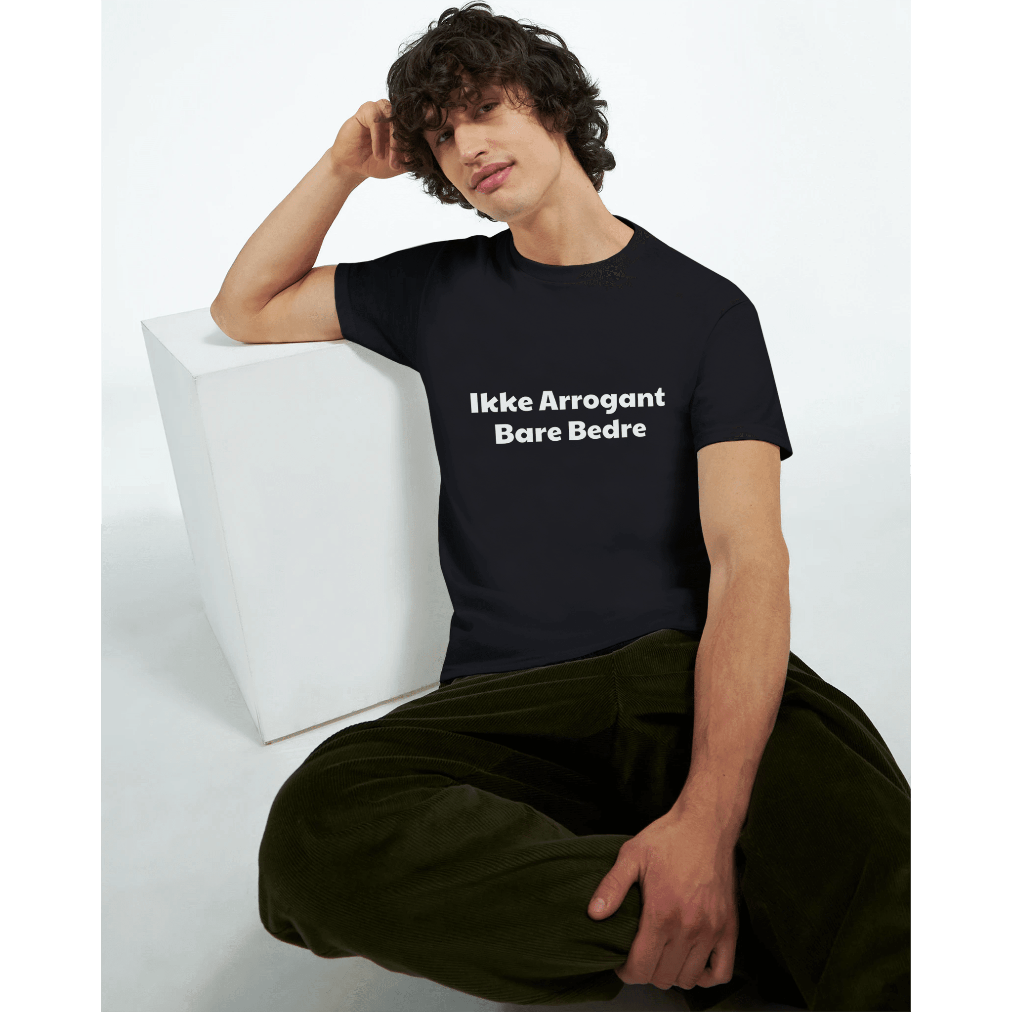 IKKE ARROGANT, BARE BEDRE ❌ T-SHIRT - Danske Bluser